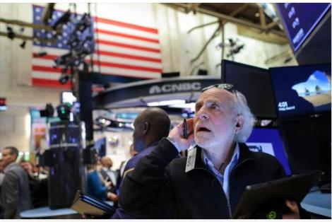 Phố Wall 'bế tắc', Dow Jones giảm ngày thứ 4 liên tiếp