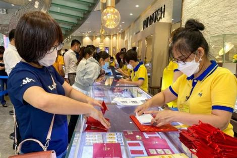 Ai thao túng thị trường vàng?