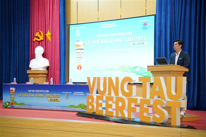 Ông Bennett Neo – Tổng giám đốc SABECO nhấn mạnh rằng thưởng thức bia còn là một cách để trải nghiệm phong cách, văn hóa uống kết hợp ẩm thực đặc trưng của từng vùng miền và của mỗi quốc gia