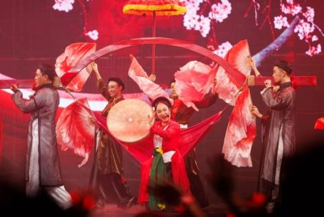 Nhạc truyền thống cuốn hút người trẻ